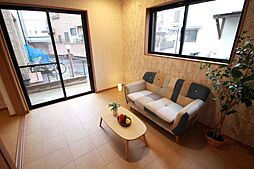 足立区本木1丁目 中古戸建 4LDKのリビング/ダイニング