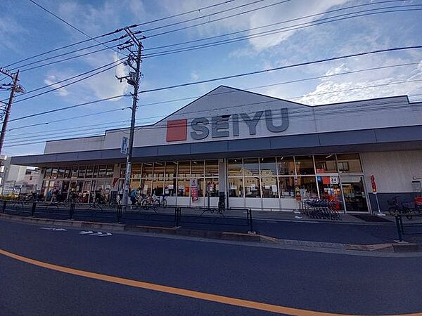 西友足立島根店 580m