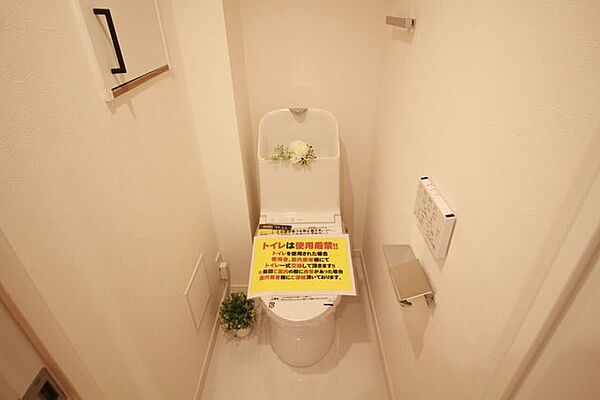 毎日使う場所だからこそ、飽きのこないシンプルなホワイトのデザインで統一し、スッキリとした印象に仕上げています。