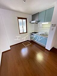 ファミーユ昭和 1階2DKのリビング/ダイニング