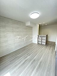 エフフォーリア 1階1LDKのリビング/ダイニング