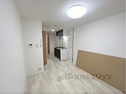 レオハイム長尾III 6階ワンルームのリビング/ダイニング