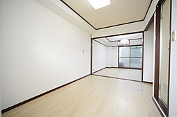 クレスト草津 2階ワンルームのリビング/ダイニング