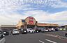 周辺：【スーパー】ベルク深谷稲荷町店まで徒歩5分（400ｍ）。日々のお買い物に便利な距離です。