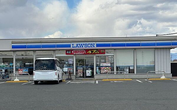 【コンビニ】ローソン本庄沼和田店様まで徒歩10分（750ｍ）