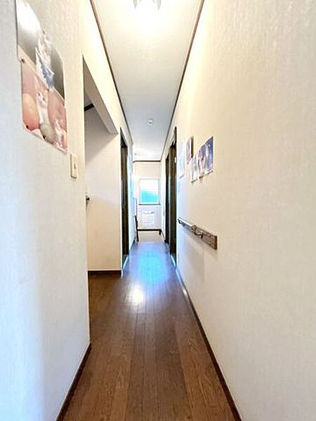【2階廊下】お荷物撤去、ハウスクリーニングを実施いたします。