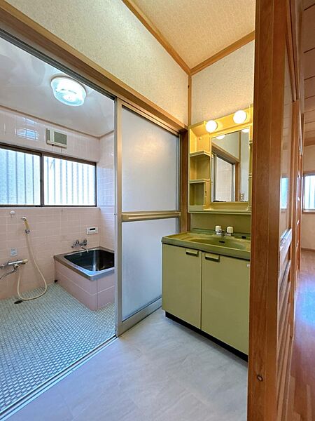 detached 埼玉県秩父市大野原2456-2-8
地図を見る
