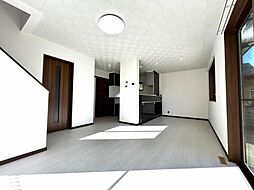 岡谷市大栄町一丁目 戸建て 3LDKのリビング/ダイニング