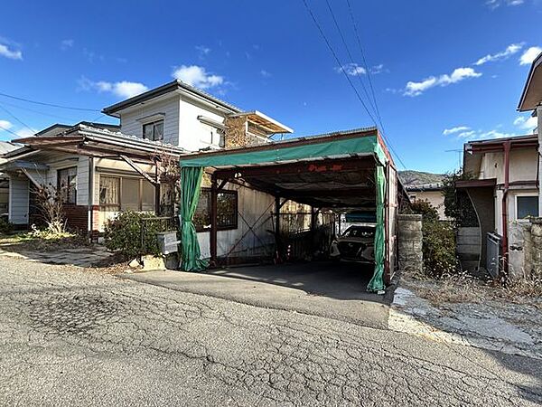 【リフォーム中・駐車場】