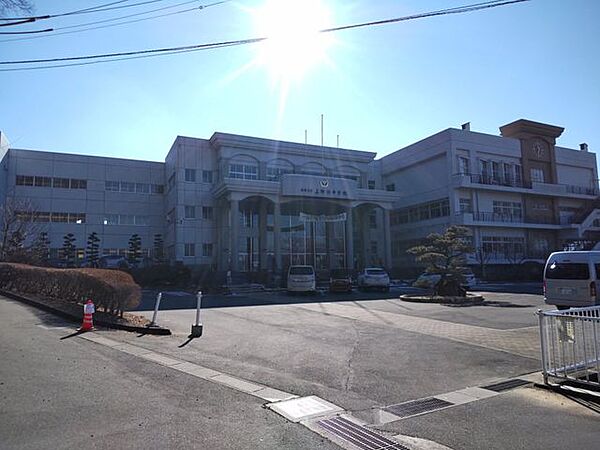 【周辺施設】諏訪市立上諏訪中学校まで徒歩約10分（約730m）