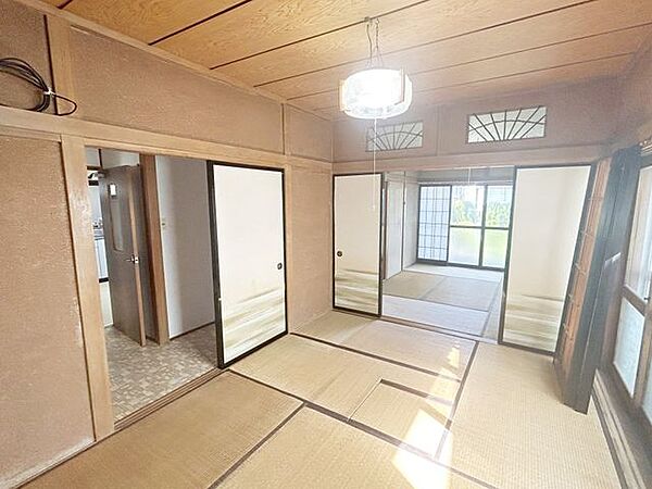 【現況販売・北西6畳和室　別角度】