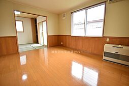 フラワーハウス 201 2階2LDKのリビング/ダイニング