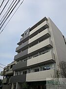 梅屋敷駅より徒歩11分 築5年8ヶ月 6階建の賃貸物件
