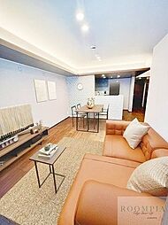 ウィズプラス三鷹 303 3階2LDKのリビング/ダイニング