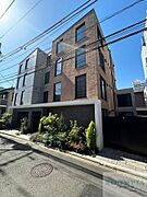 明大前駅より徒歩5分 2階 築3年10ヶ月の賃貸物件