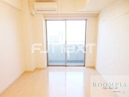 ガーラ・ステーション新宿御苑前 7階1Kのリビング/ダイニング