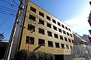 新宿三丁目駅より徒歩9分 2階 築26年の賃貸物件