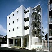 カスタリア市ヶ谷 1階 築18年の賃貸物件
