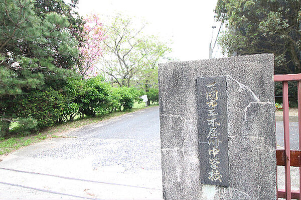 下関市立木屋川中学校（1794m）