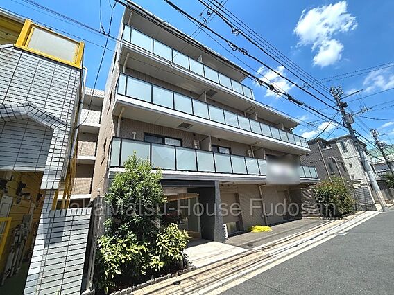 閑静な住宅街に...