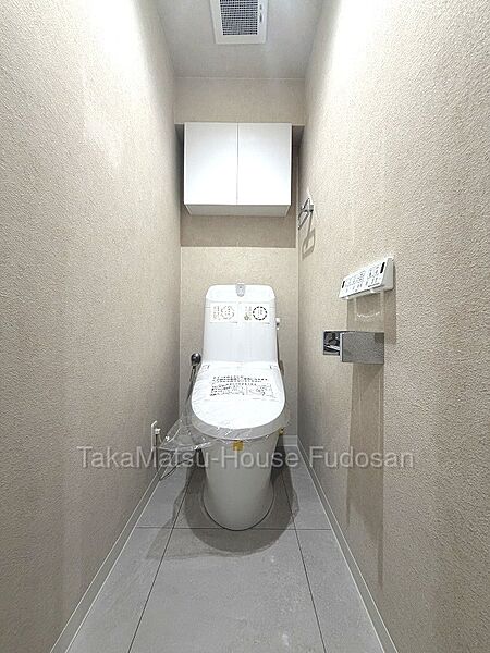 ウォシュレット付きトイレに新規交換