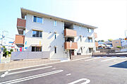 九産大前駅より徒歩6分 築6年5ヶ月 3階建の賃貸物件