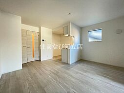 ジーメゾン草刈フォーベル 3階1LDKのリビング/ダイニング