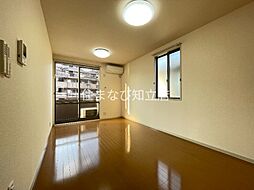 ロイヤルプラムガーデン　D棟 D202 2階2LDKのリビング/ダイニング