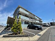 シェノン二本木新町 3階 築6年10ヶ月の賃貸物件
