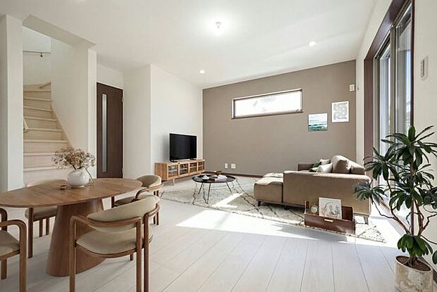 建物完成済につきいつでもご内見可能です!是非お気軽にお問い合わせください。※家具はCGによるイメージ