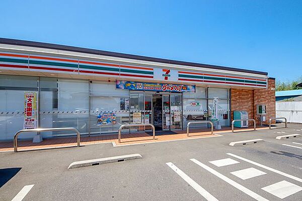 セブンイレブン 坂戸浅羽店 徒歩10分。 760m