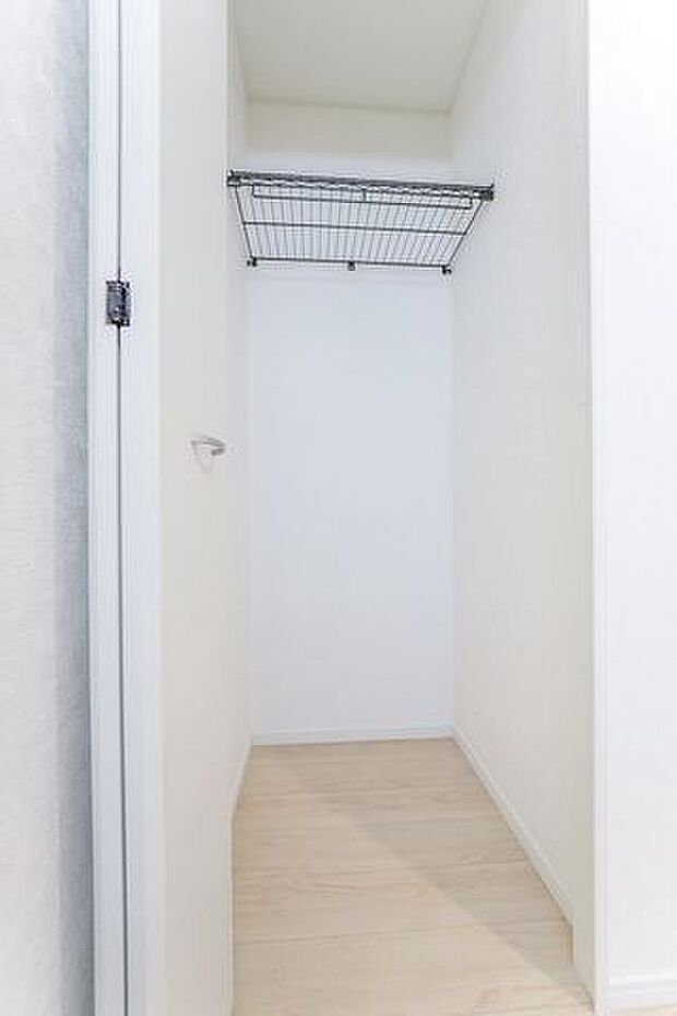 ■収納/っかり目隠し収納。生活感を抑え、いつでも清潔でスタイリッシュな空間をキープできます。