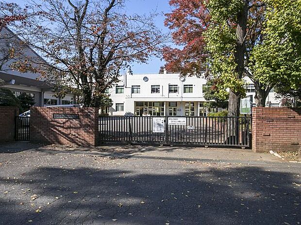 鶴ケ島市立鶴ヶ島中学校 徒歩18分。 1380m