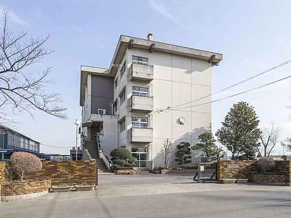 川越市立鯨井中学校 1110m