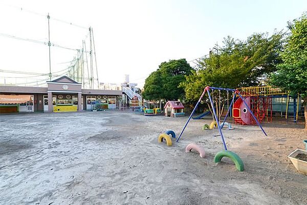坂戸ひまわり幼稚園 徒歩11分。 860m