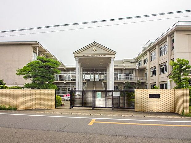 坂戸市立若宮中学校 徒歩24分。 1920m