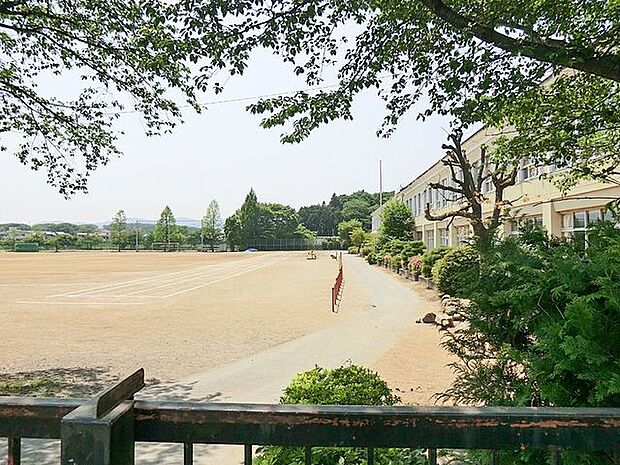 毛呂山町立川角中学校 徒歩23分。 1810m