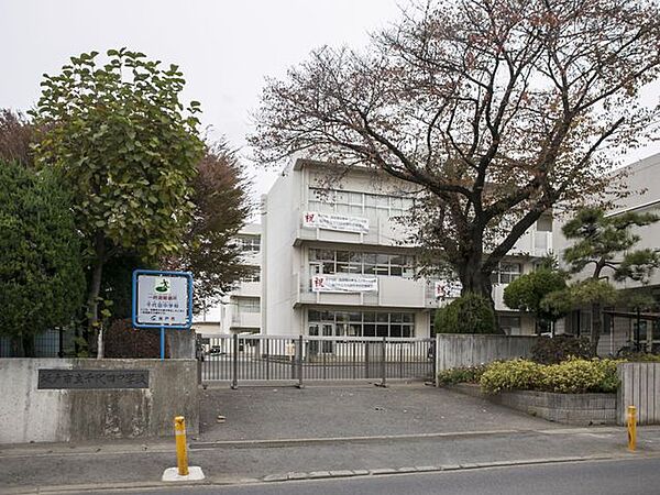 坂戸市立千代田中学校 徒歩4分。 310m