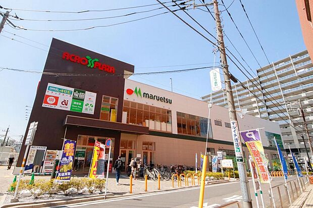 アクロスプラザ坂戸（1827m）