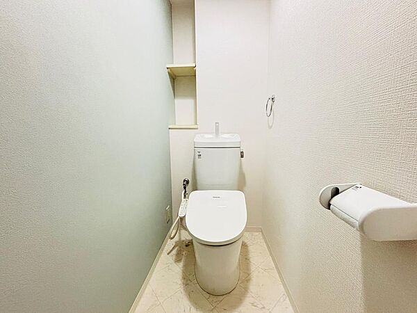 清潔感があり快適にご利用いただけるトイレスペースです。