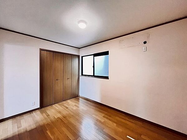 全居室収納付きでお部屋をすっきりお使いいただけます。