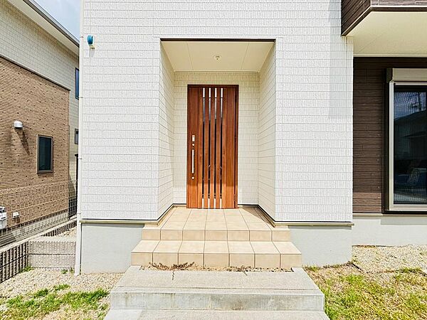 落ち着いた住宅街に佇む、ファミリーにおすすめの住まい。