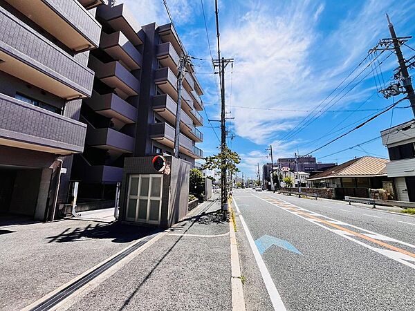 しっかりとした住まいをお探しの方にもおすすめ。総戸数32戸の落ち着いたマンションです。