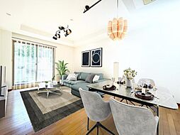 コモンヒルズ安針台山の手1番館 2LDKのリビング/ダイニング