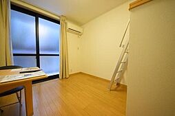 JR南武線 武蔵新城駅 徒歩11分の賃貸マンション 2階1Kのリビング/ダイニング