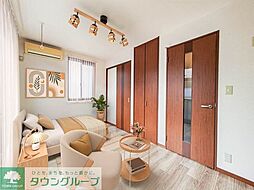 クレセント 205 2階1Kのリビング/ダイニング