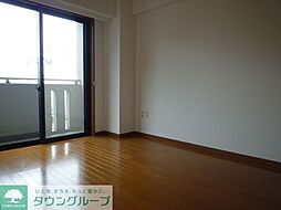 エレガント日吉 404 4階2LDKのリビング/ダイニング