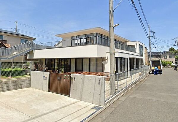 金目おむすび保育園 徒歩13分。幼稚園や保育園が整い、小さなお子さまの通園も安心。子育て世帯に嬉しい環境です。 990m