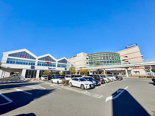ヤオコー小田原ダイナシティ店 徒歩10分。スーパーが揃い、毎日の買い物がスムーズ。新鮮な食材で家族の食卓を支えます。 760m