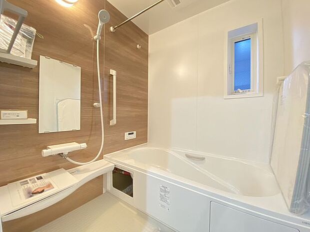 ◆ゆとりの一坪タイプの浴室です。◆乾燥・換気・暖房機能付。